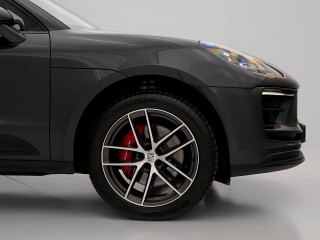 PORSCHE MACAN S