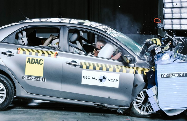 Kia Pegas crash test