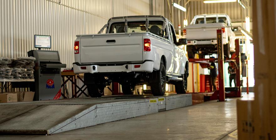 Mahindra bakkie assembly line