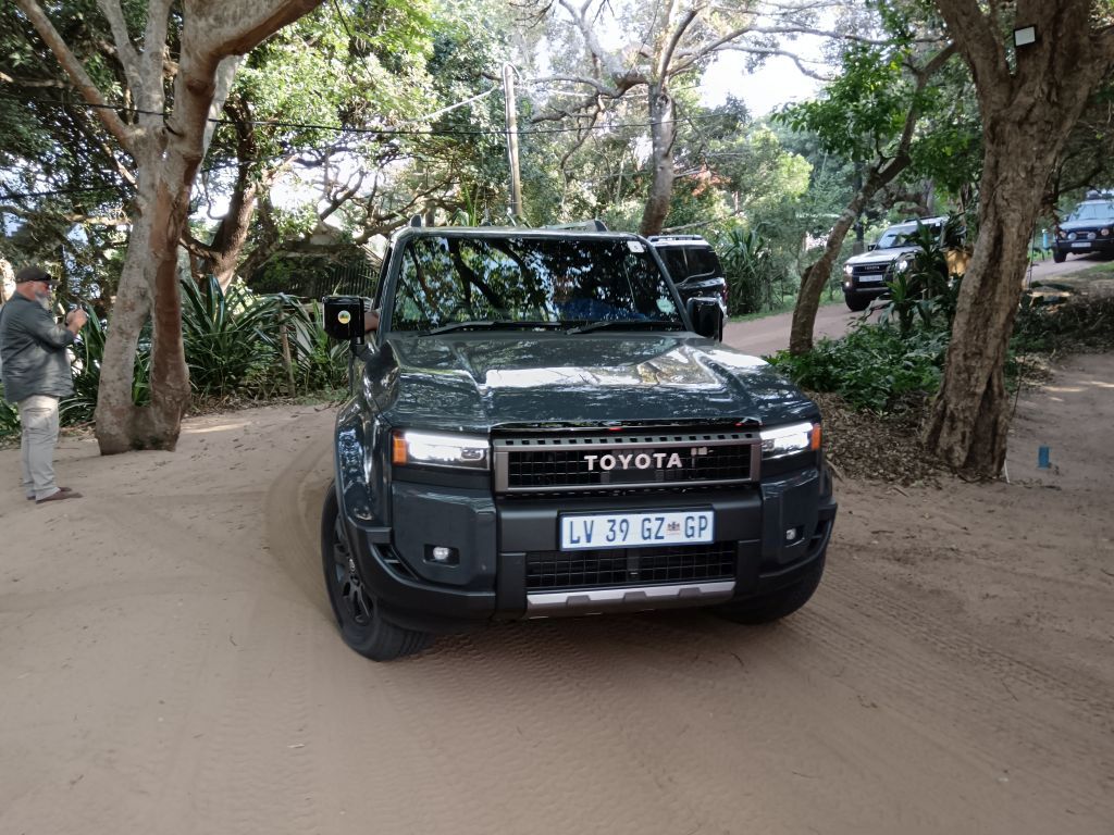 Toyota Land Cruiser Prado VX-R on dirt