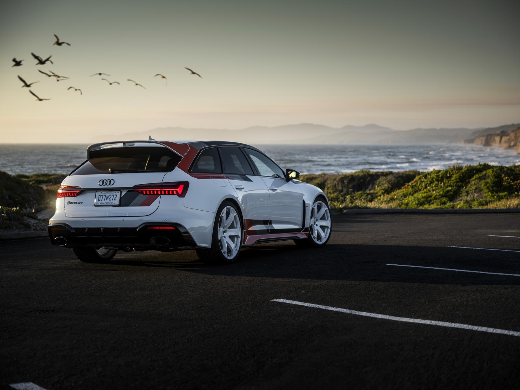 Audi RS 6 Avant rear view