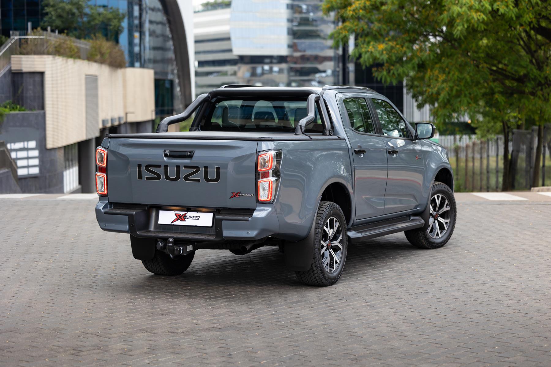 Rear view of the Isuzu D-Max HR X-Rider