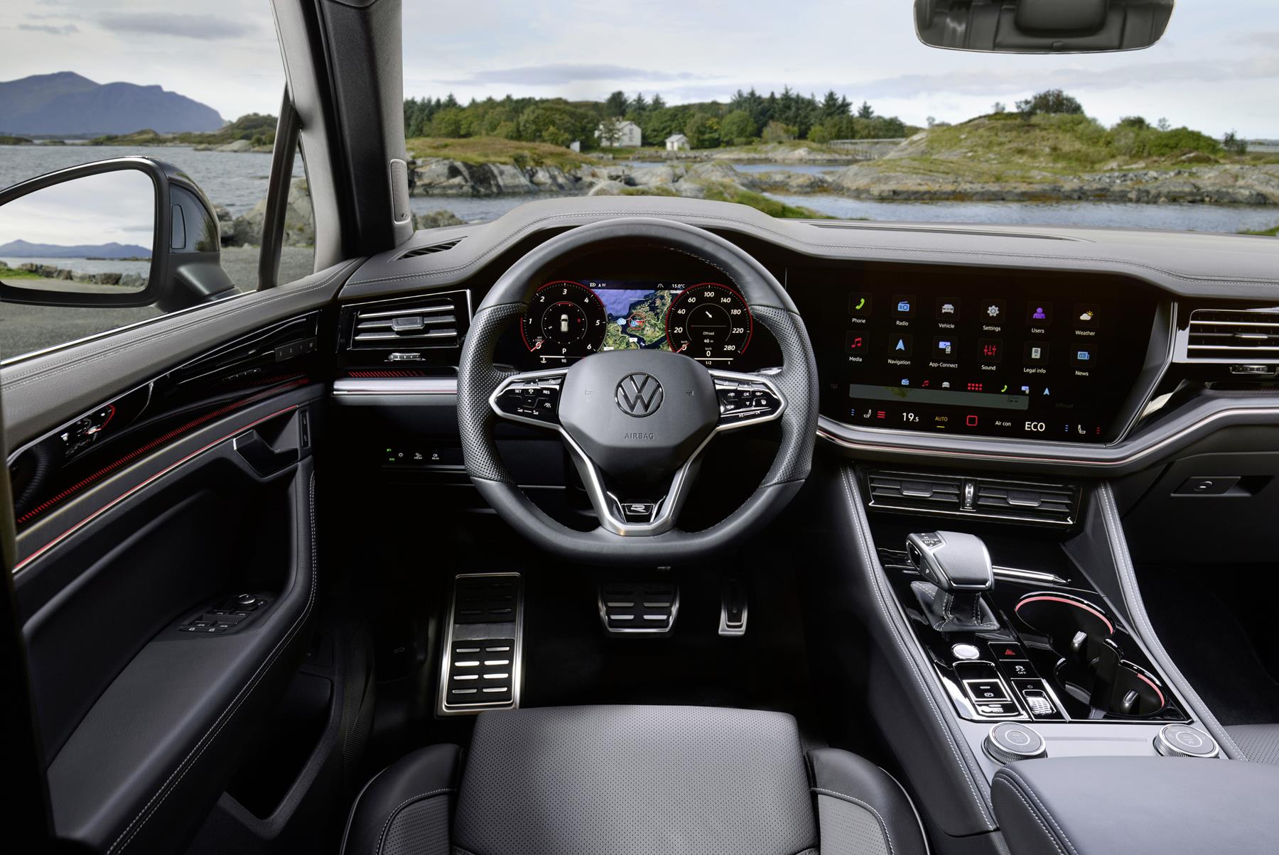 New Volkswagen Touareg interior