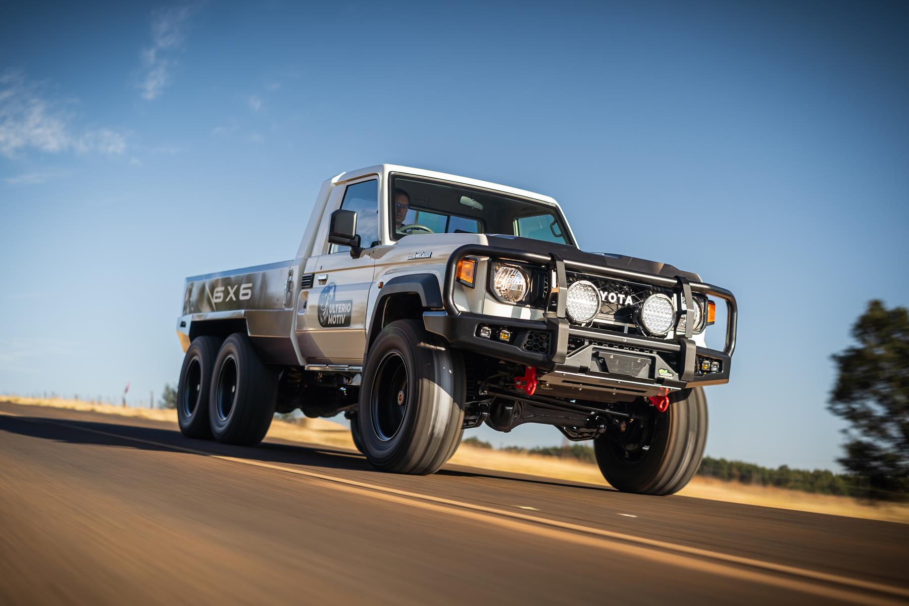 Ulterio Motive Land Cruiser conversion to six wheels