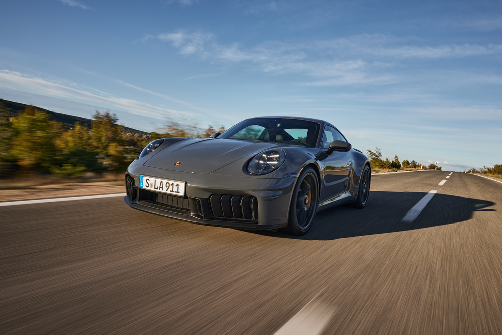 Porsche 911 Carrera low front view