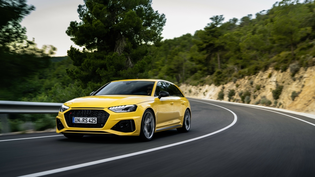 Imola Yellow is an exclusive colour for the Audi RS 4 Avant edition 25 years