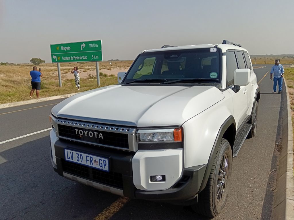 Toyota Land Cruiser Prado TX front view