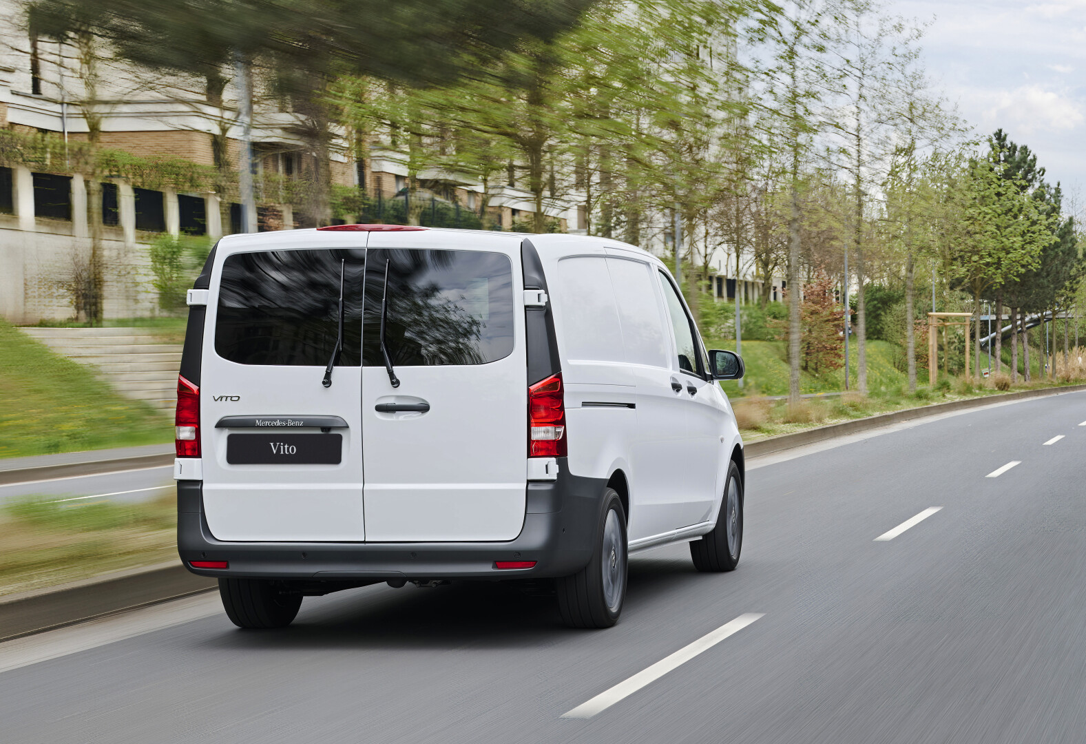 Mercedes-Benz Vito 2024 rear view