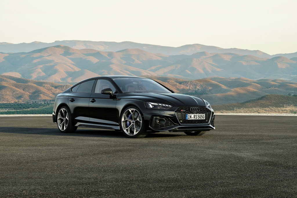 The Audi RS 5 Sportback performance edition get a 15 kW power boost and sports suspension as standard.