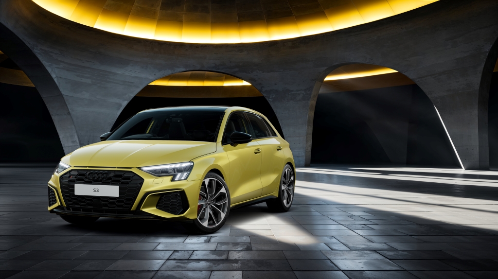 Striking in yellow the hot Audi S3