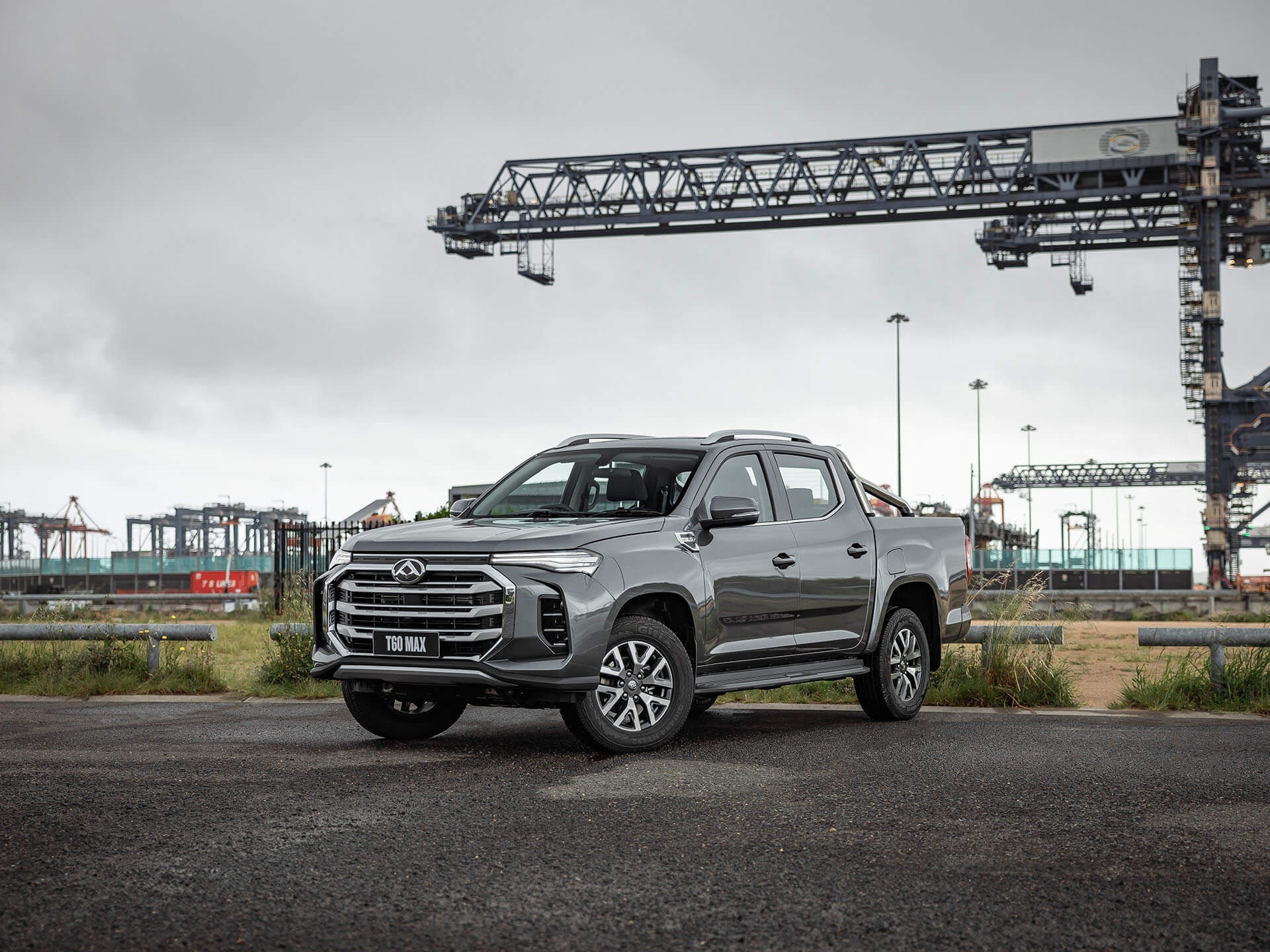 LDV launches in SA with T60 double cabs, a T60 double cab on a construction site