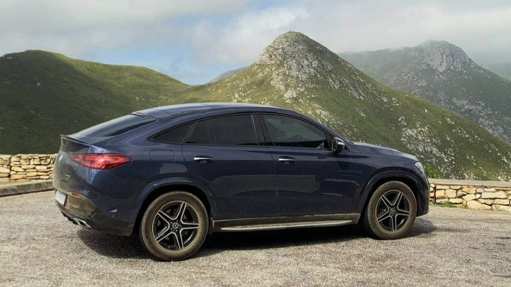 2024 Mercedes-Benz GLE side view